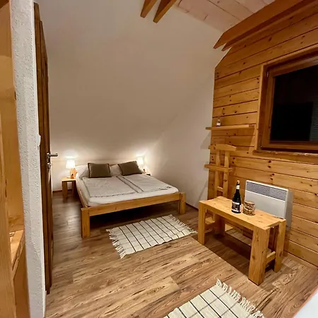 Drevena Chalupka Slovensky Raj Шале Грабушице