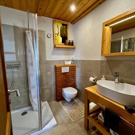 Drevena Chalupka Slovensky Raj * Грабушице