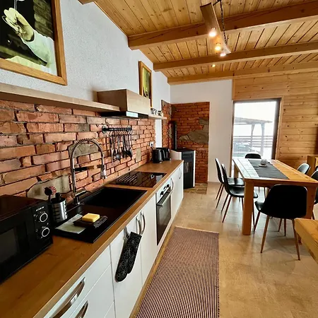 Drevena Chalupka Slovensky Raj شاليه